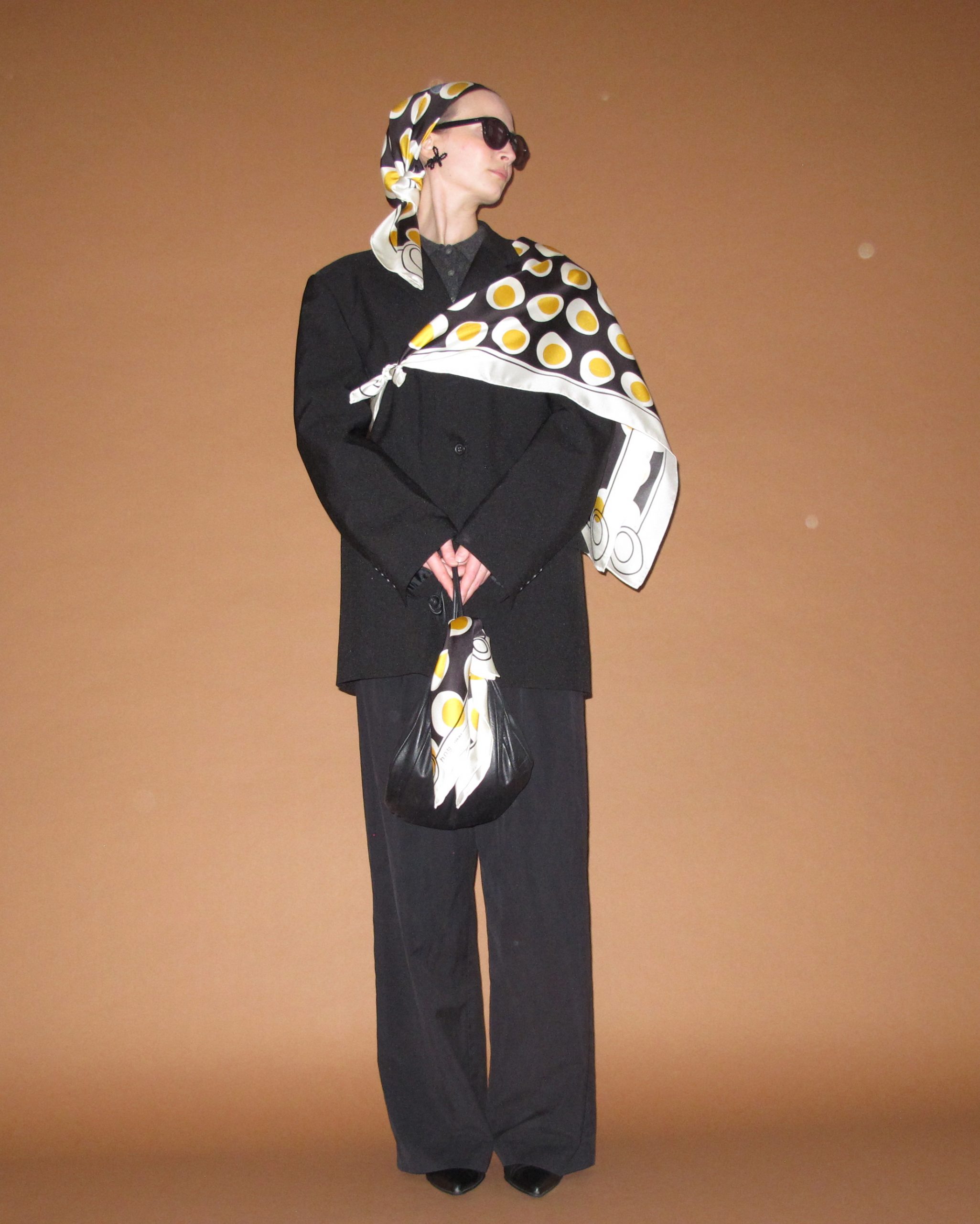 hnyHANY_silkscarf_LargePolkaDotter_IMG_0348
