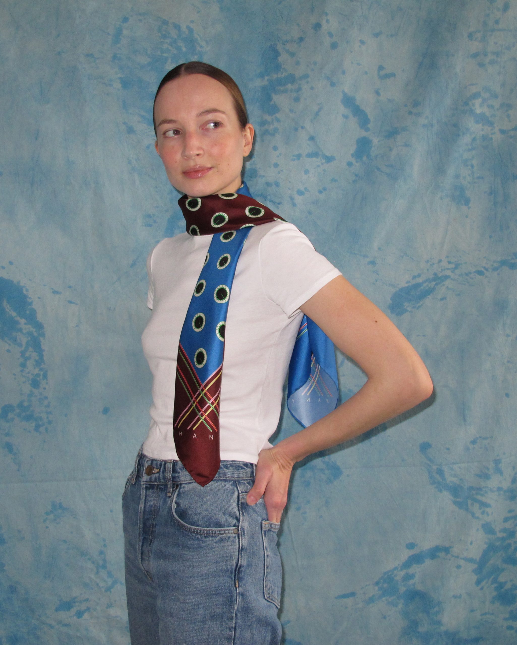 hnyHANY_silkscarf_LargeTurnOn_IMG_9581